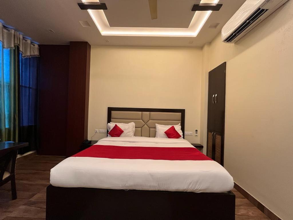 Hotel Mayur Palace Agra  Esterno foto