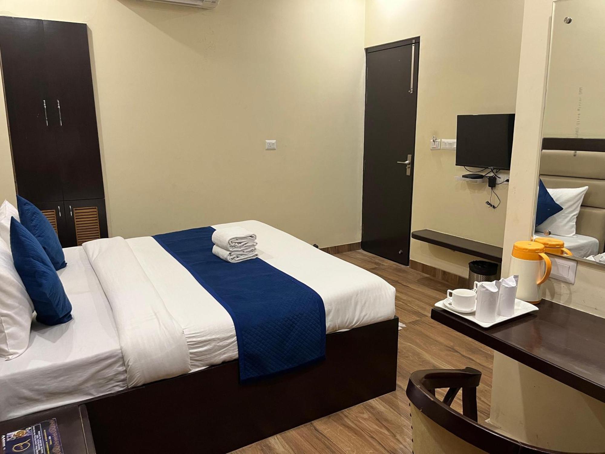 Hotel Mayur Palace Agra  Esterno foto
